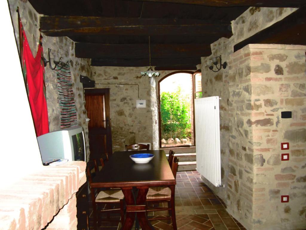 Gaglietole Castello Di Cisterna 아파트 호텔 외부 사진